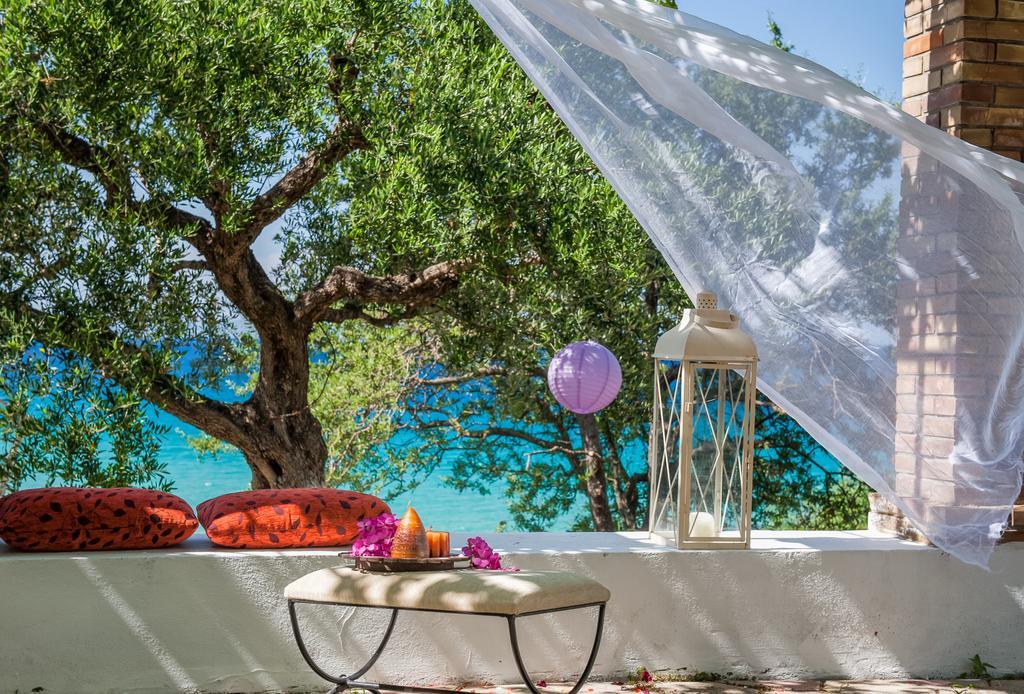 Ammos Apartments Alykanas  Rum bild