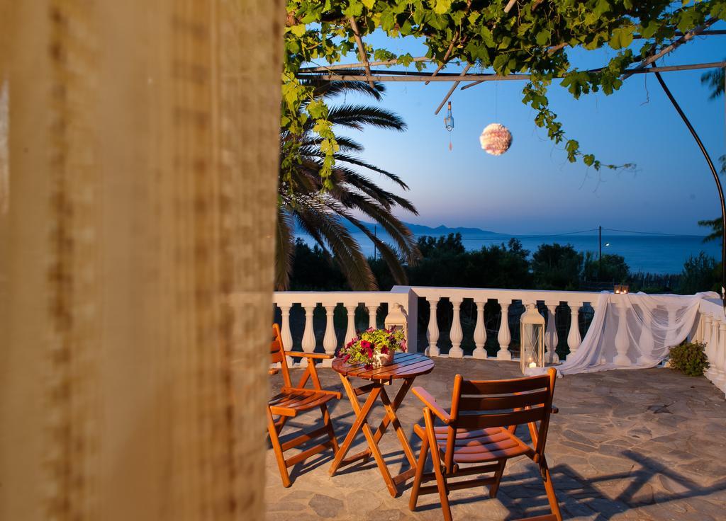 Ammos Apartments Alykanas  Rum bild